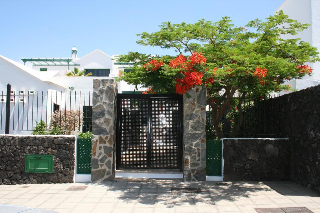金合欢公寓式酒店 卡门港 外观 照片